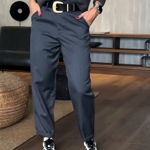 1+1 GRATIS MATHILDA | ELEGANTE, FIGURSCHMEICHELNDE HOSE MIT STREIFEN